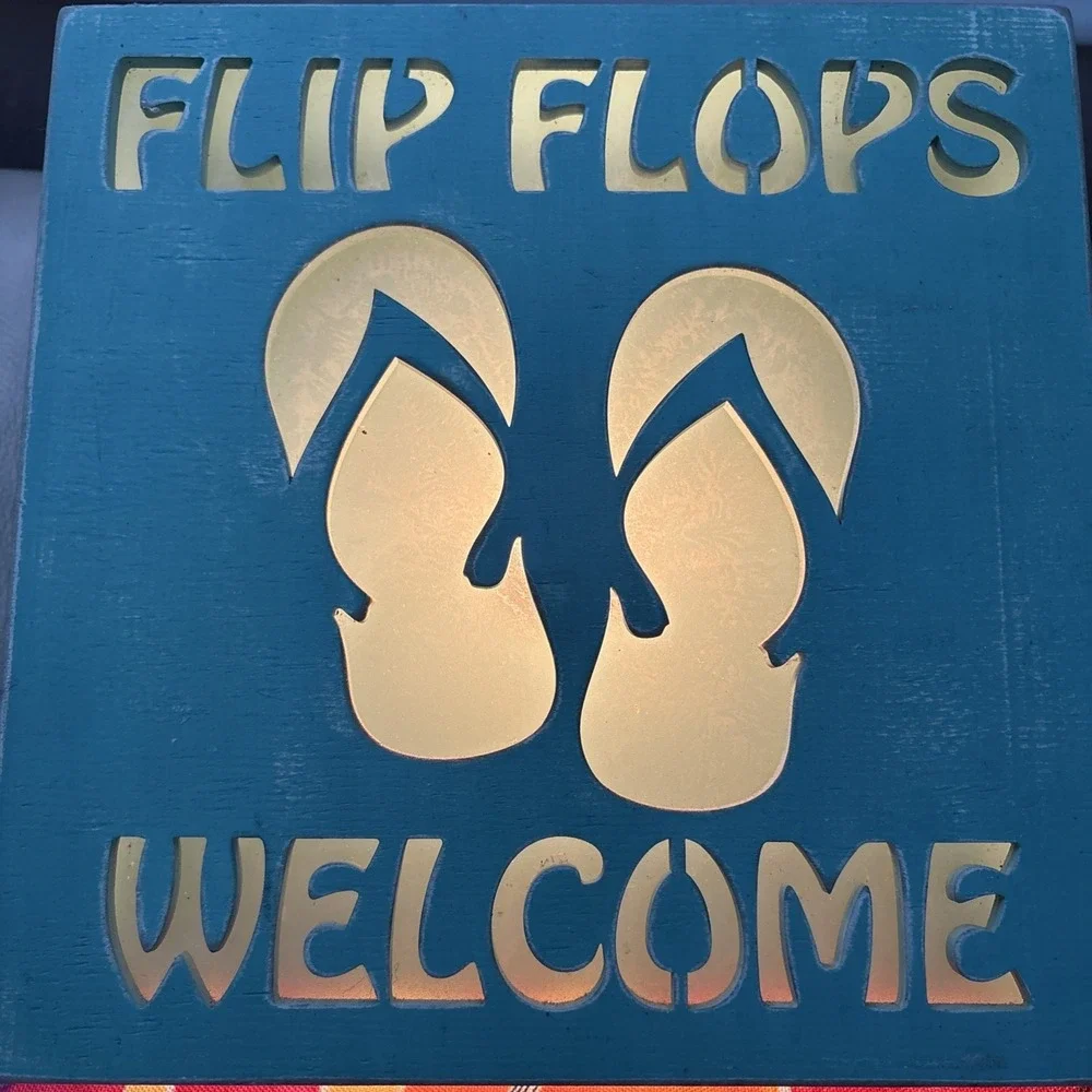 Flip-flops welcome light up sign and Flip-flops Pillow